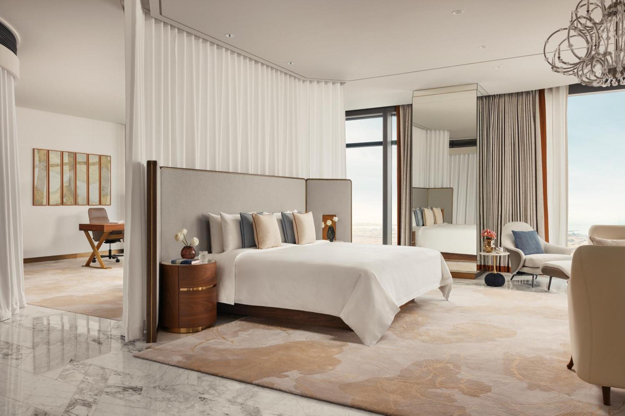One&Only One Za'Abeel Hotel Dubaj Kültér fotó A bedroom at The Ritz-Carlton, DIFC